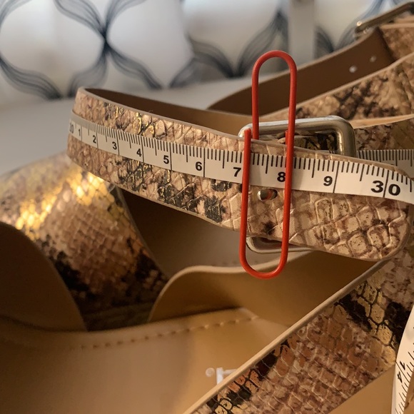 Soda Snake Skin platform Sandals women’s 6.5 or 8, 8.5,9,9.5 or 10 - Picture 16 of 16